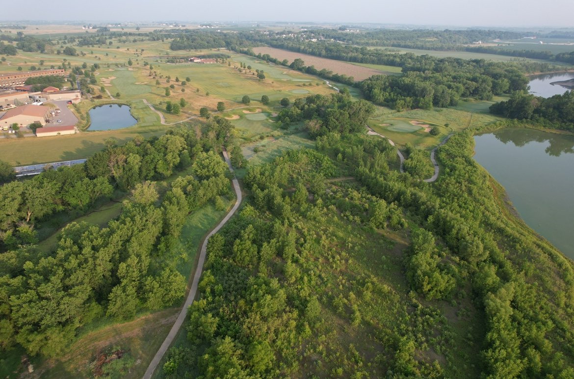 BendelowGreens's tweet photo. Blue Top Ridge
Riverside, Iowa 
@bluetopridge
@iowapga 
#iowaopen 

Lost Holes,
Sort of apocalyptic…

All I know is these holes were constantly flooded so they were abandoned.  Someone can chime in but I feel like the holes that were added to replace them were 3/4/5???? https://t.co/vwnR8zbBhE