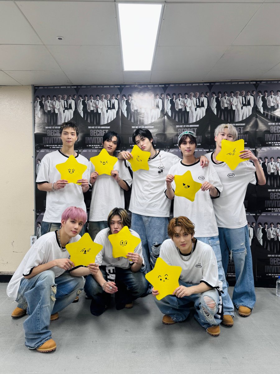 이틀 동안 팬미팅 함께해 준 우리 시즈니들 정말 고마워요. 
이틀 동안 공연하면서 정말 제가, 우리가 
시즈니들한테 전하는 사랑이 정말 더 크고 진실되어야겠다는 생각이 드는 날들이었어요. 많이 표현할게요. 많이 많이 노력할게요.  다시 한번 정말 고마워요. - #DOYOUNG 

#NCT127