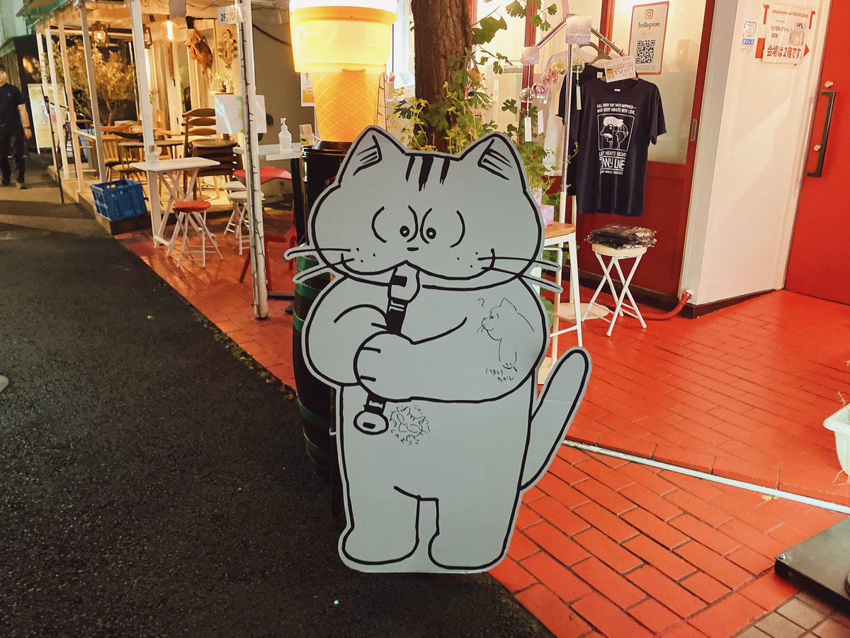 あんずちゃん原画展行ってきました〜🐾鉛筆の濃淡を生で拝めるの大変ありがたい……! 