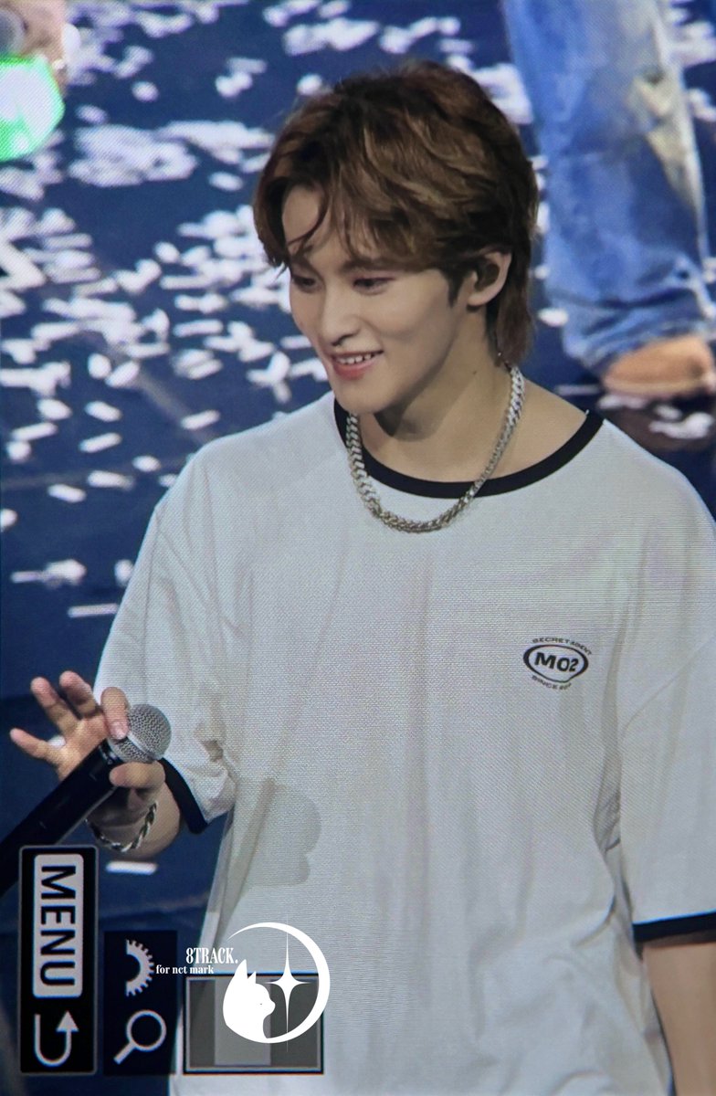 8_track_'s tweet photo. 240804 NCT127 팬미팅

#MARK #마크 #マーク 
#NCT #NCT127
#NCT127_8th_Anniversary https://t.co/L2xYYpuU7n