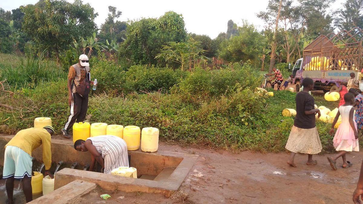 KiapiKFreddie76's tweet image. Yesterday we paid a visit to #KadebedeChildrensWell in Mbale city that&apos;s protected by Lodoi charity fund, Texas -Midlands, US last year, through  #Kiapi family. Servers PAX100k @ObuntuModel @nwscug @NWSCMD @bimedia90 @BugisuNGOForum @RotaryMbaleCity @RotaryMbale1964 @GCICUganda