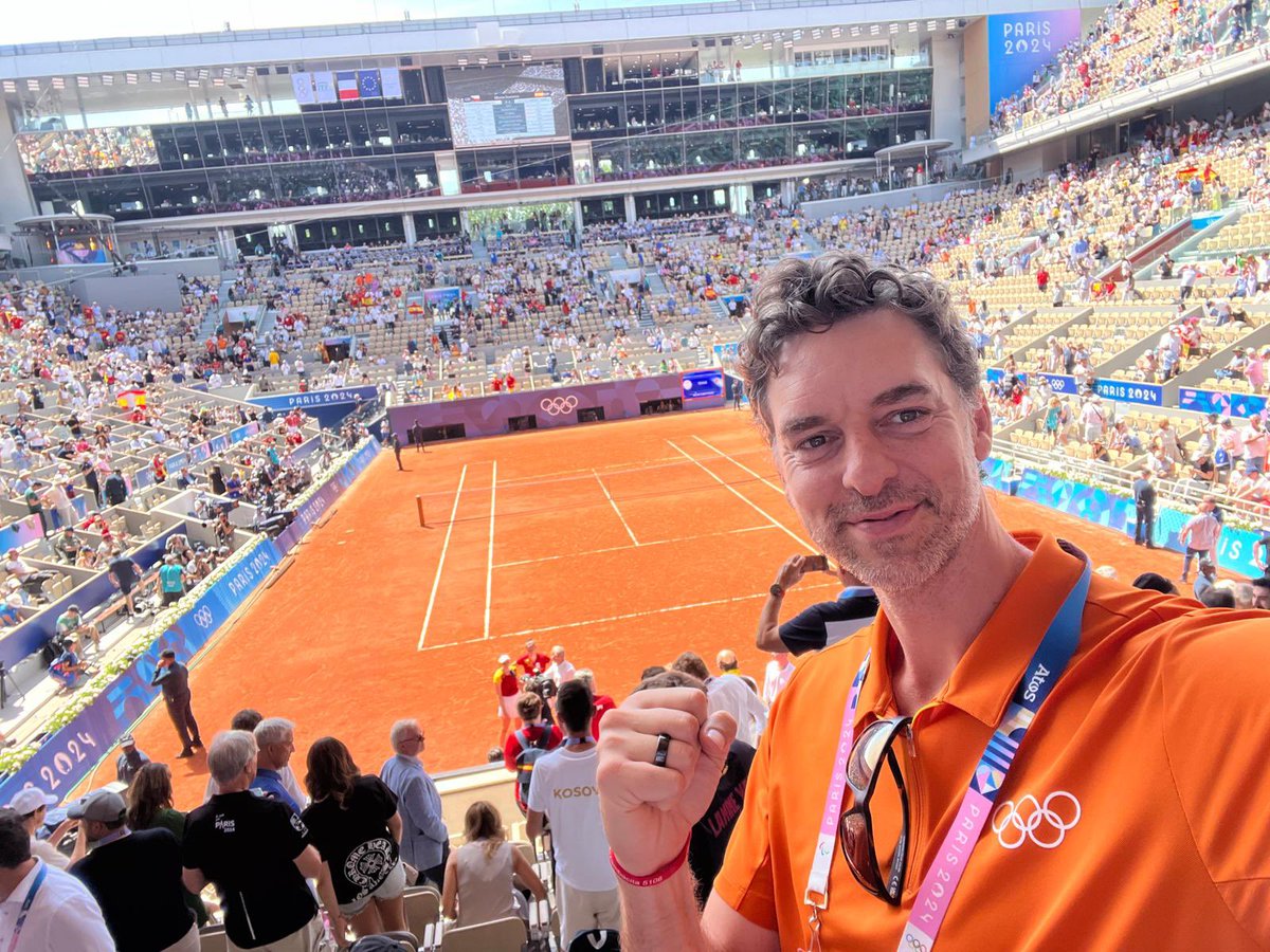 Pau Gasol (@paugasol) on Twitter photo Primera medalla del dรญa!!!!! Quรฉ partidazo nos han dado Cristina Bucsa y <a href="/sara_sorribes/">Sara Sorribes</a>. Enhorabuena por el bronce, chicas ๐ฅ๐ Primera medalla del dรญa!!!!! Quรฉ partidazo nos han dado Cristina Bucsa y <a href="/sara_sorribes/">Sara Sorribes</a>. Enhorabuena por el bronce, chicas ๐ฅ๐