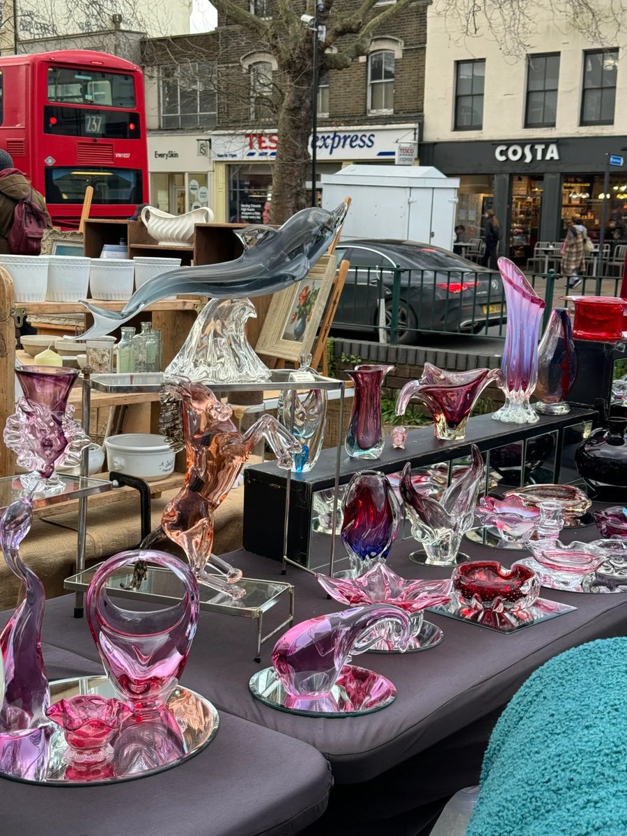 🇬🇧A Sunday Vintage Market hidden in the wealthy area of ​​West London