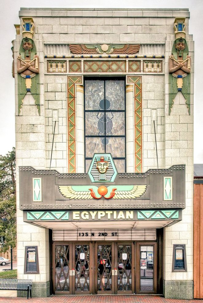 The wonderful Art Deco "Egyptian Theatre" from 1929, DeKalb, Illinois, U.S.

After the discovery of Tutankhamun's tomb in 1922 in Egypt, there were over 100 theatres in the U.S. in "Egyptian style".

Today only six remain.