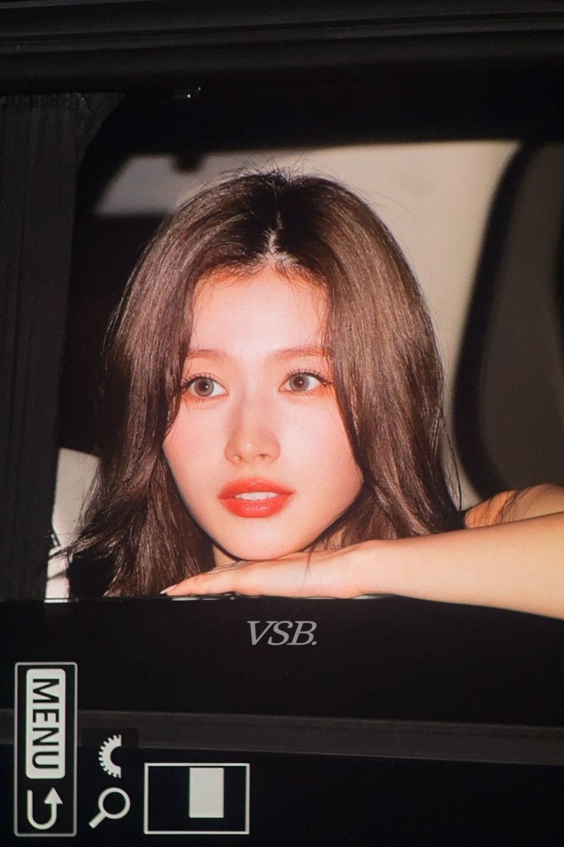 VSB_1229's tweet photo. 240804 아이들 콘서트 퇴근

감기조심 !!! 😭 

#트와이스 #TWICE #사나 #SANA #サナ https://t.co/luaCoUW99x