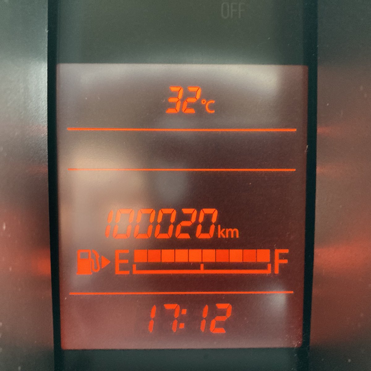 Jimny_Driver's tweet photo. 100020km
現時点での燃費は18.9km/L https://t.co/Wl3Gkn53tL