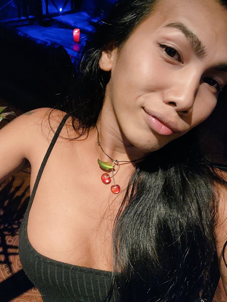 rub_iza's tweet photo. Getting drunk haha https://t.co/L5E2fOEyQQ