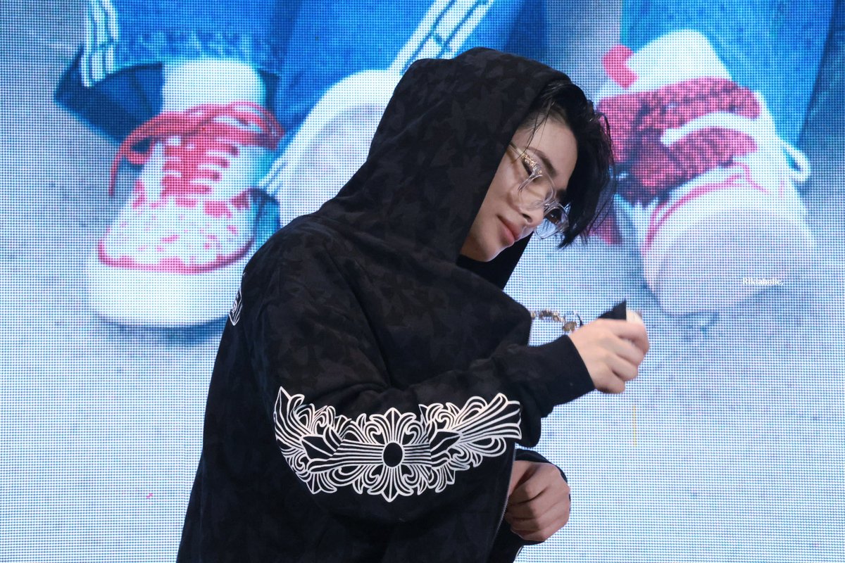 240803

⚾️

#NI_KI #니키 #ニキ #西村力 
#ENHYPEN #엔하이픈