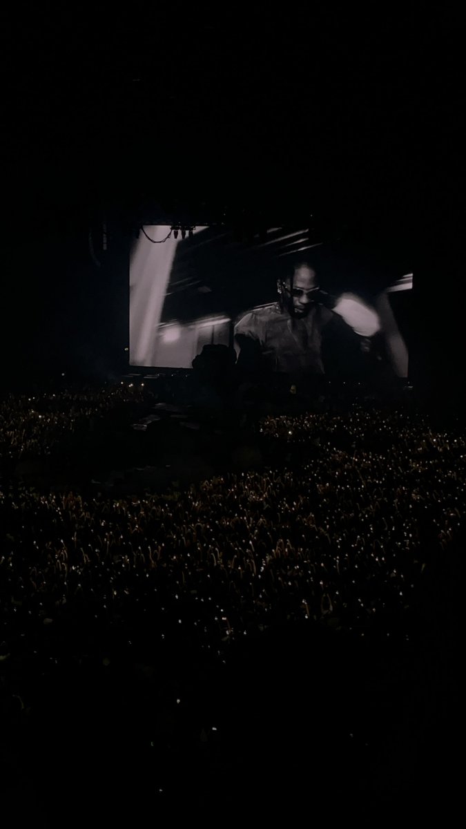 rdpinaa's tweet photo. Travis Scott - Circus Maximus 🇵🇹 https://t.co/Qz65idvTwU