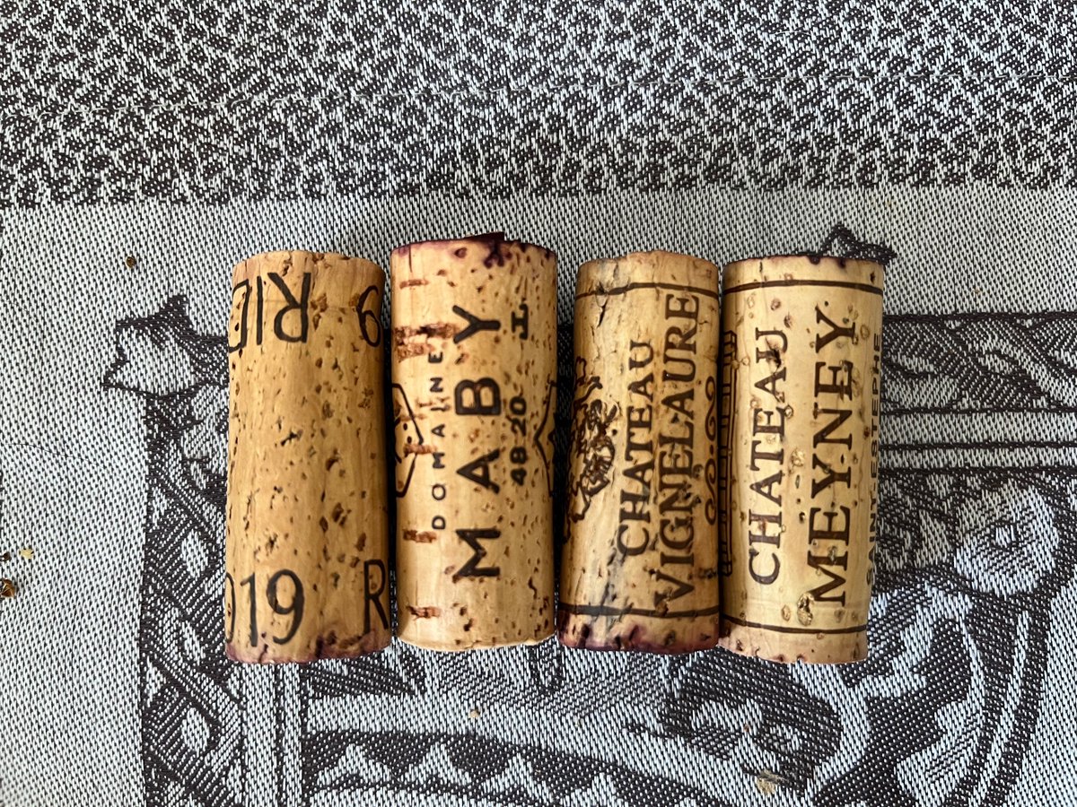 Jeremyonwine's tweet photo. #Wines this week - some old favourites #Ridge #Vignelaure #Meyney - the #Lirac #Maby rich and #Simpsons #PinotNoir from Kent, England light and fresh - cheers all 🍷 #winelover #vin https://t.co/LixBSIoHXH
