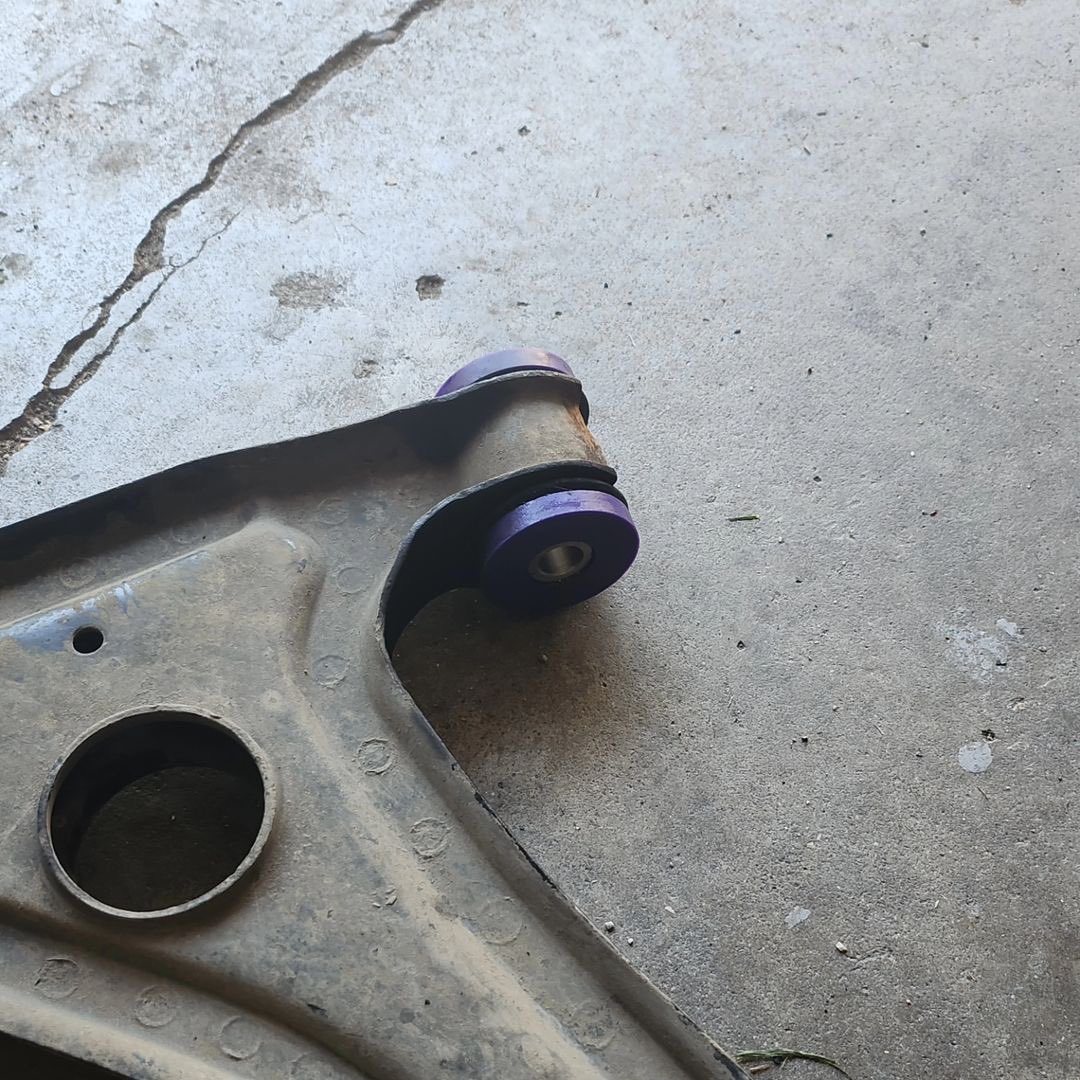 powerflexbushes's tweet photo. What better way to spend the weekend than literally bringing your Golf up to speed? Small changes for a big difference.
💜💛🔩🔧
via a @mk3cory Front control arm bushings on the Golf
#powerflexbushes #powerflex #golf #golfmk3 https://t.co/wPgiHSQZ1t