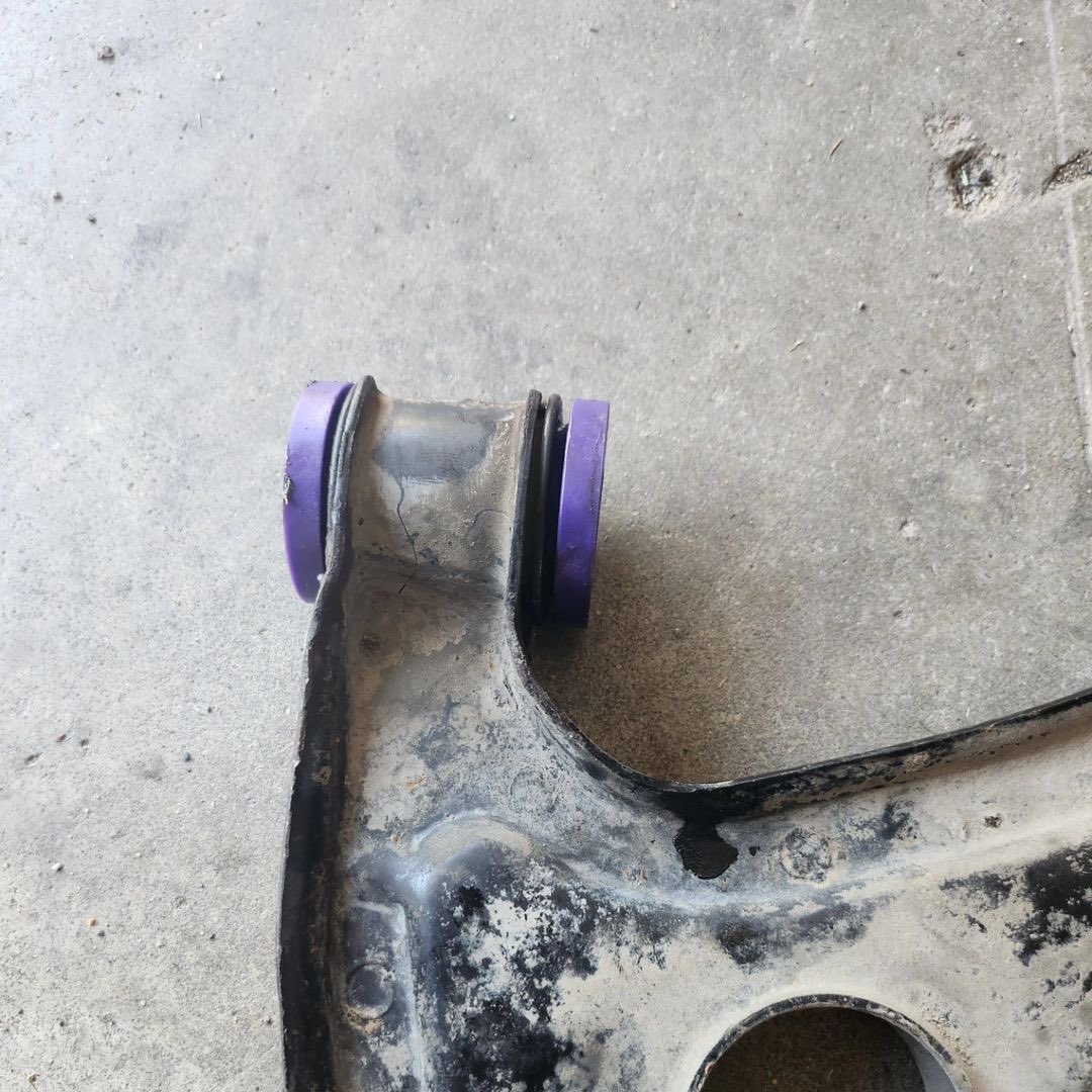 powerflexbushes's tweet photo. What better way to spend the weekend than literally bringing your Golf up to speed? Small changes for a big difference.
💜💛🔩🔧
via a @mk3cory Front control arm bushings on the Golf
#powerflexbushes #powerflex #golf #golfmk3 https://t.co/wPgiHSQZ1t