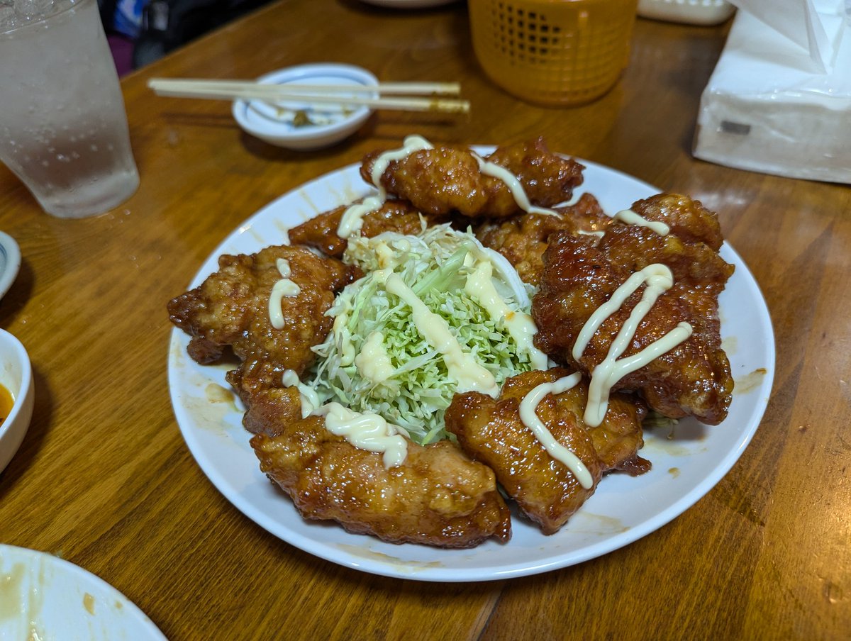 yuya_konishi's tweet photo. ウマスギール😋
虎一番貸し切って飲み会しました🍜
超大物ラーメン関係者も来客されました!
#虎一番 https://t.co/wJzSrwhLgG