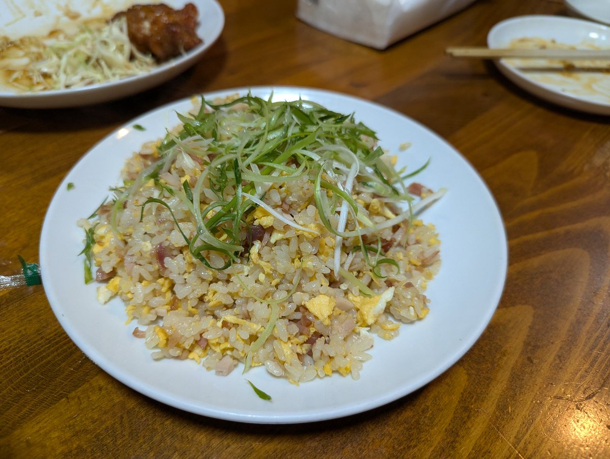 yuya_konishi's tweet photo. ウマスギール😋
虎一番貸し切って飲み会しました🍜
超大物ラーメン関係者も来客されました!
#虎一番 https://t.co/wJzSrwhLgG