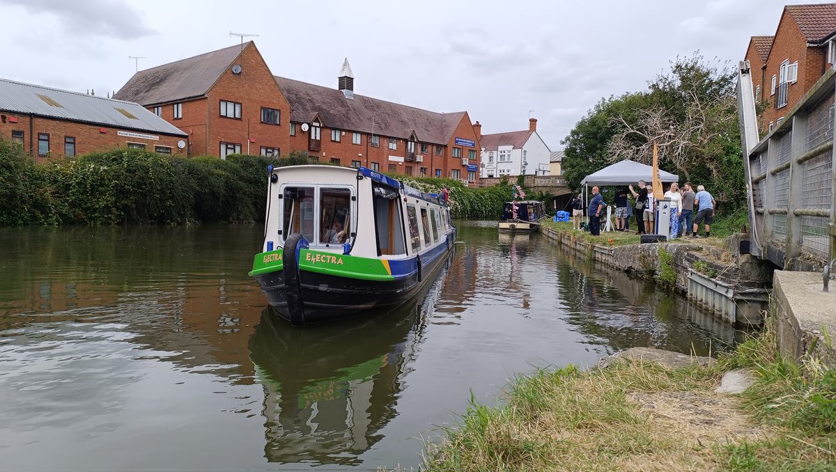 Fenny River festival <a href="/ElectraBoatMK/">ElectraBoatMK</a>  <a href="/scenesfromMK/">scenesfromMK</a>