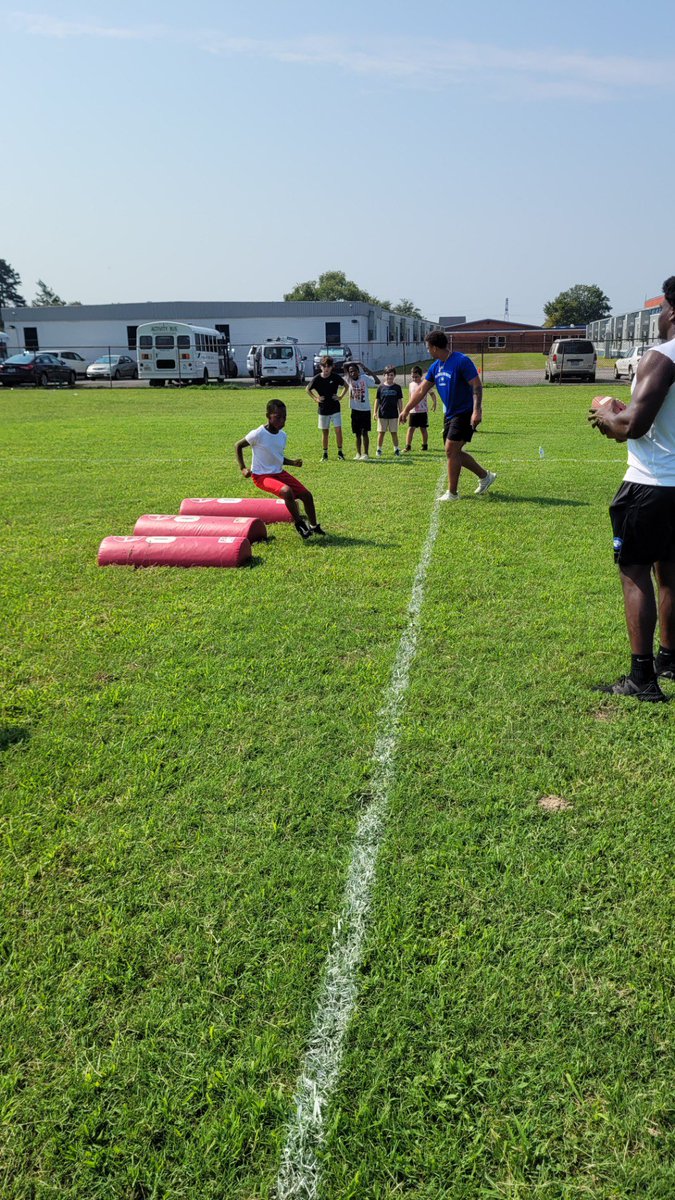 chowanfootball's tweet photo. Last week Chowan players and coaches spent some time in Franklin, Virginia for a youth football camp. Thank you to the Franklin Mustangs and Franklin community for having us out to work with these young stars! 
🧱by🧱 https://t.co/Eg1M1JkQRN