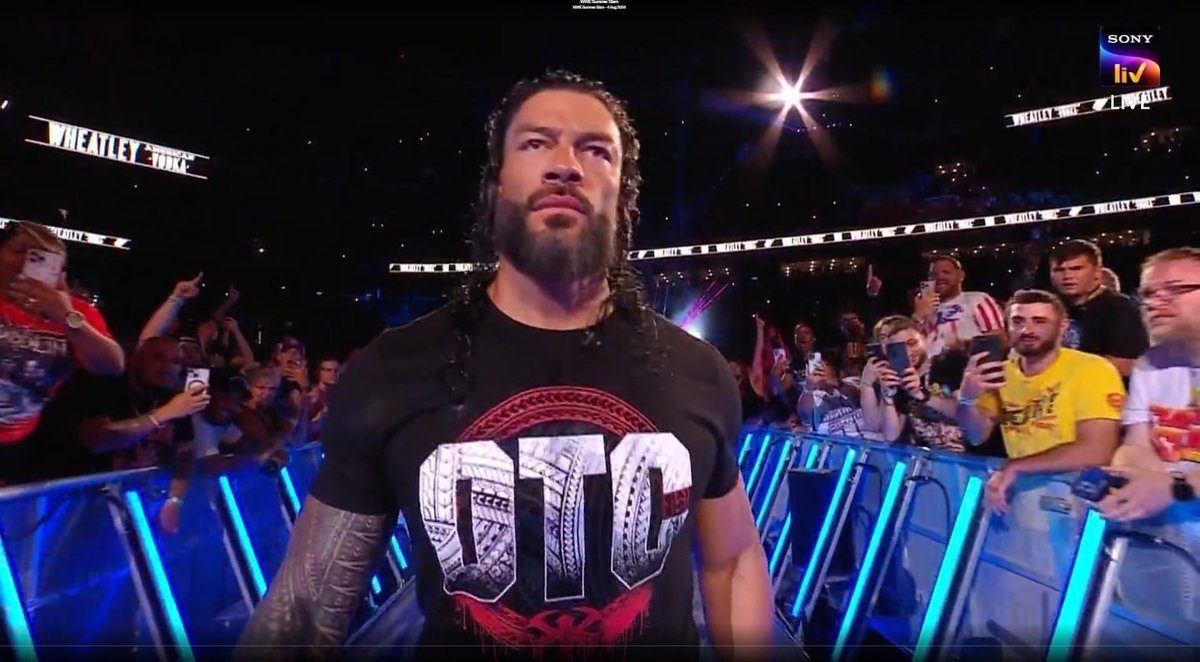 JamesFlowes's tweet photo. @WWERomanReigns my tribal chief returned last night with perhaps the biggest pop ever! Safe to say the REAL head of the table is back to prove the top of the mountain is his #WWE #RomanReigns #SummerSlam #TribalChief thank you @TripleH for making this happen! ☝🏻☝🏻☝🏻 https://t.co/ObIVqdDQro
