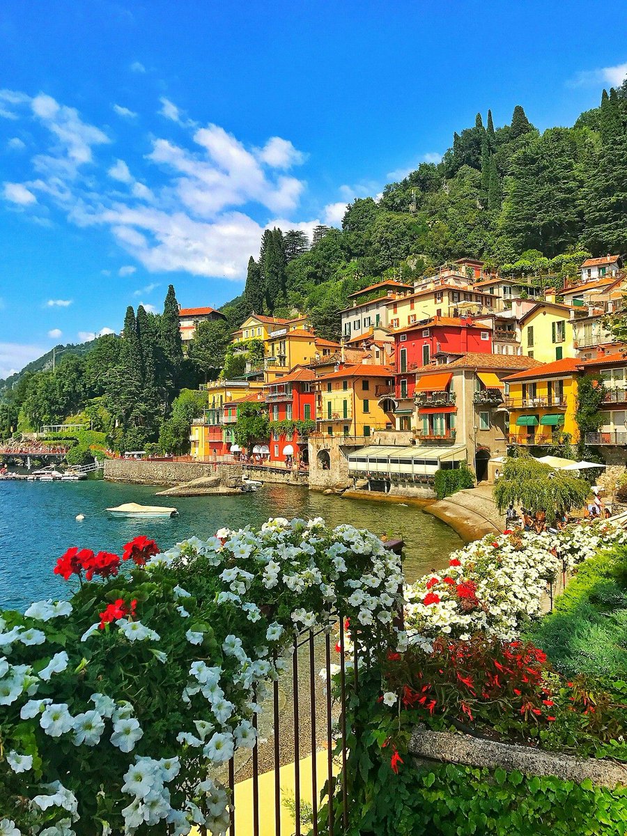 AppartDesign's tweet photo. Lake Como, Italy 🇮🇹 https://t.co/uZqc8OdQJo