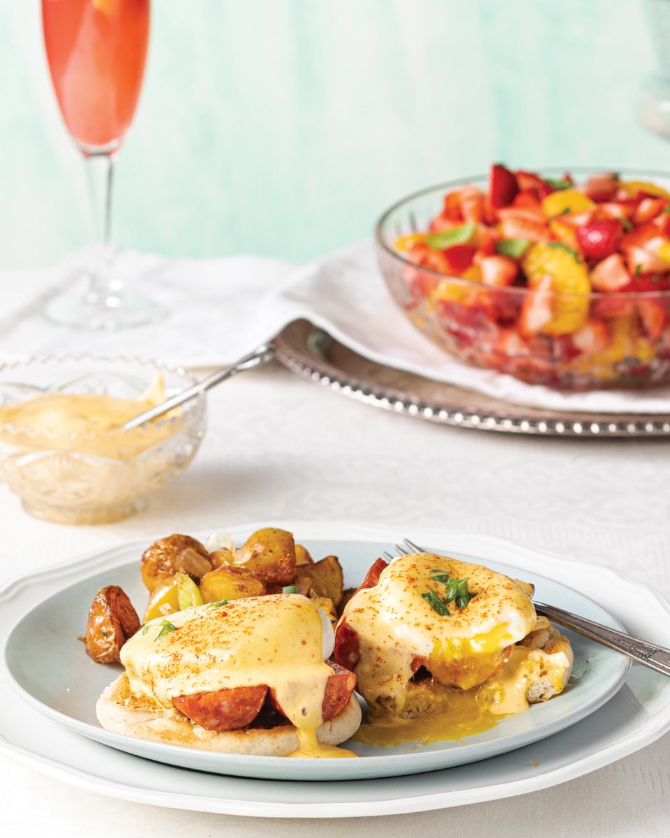 A quick blender Hollandaise sauce makes this dish easy like Sunday morning. bit.ly/3Wrs7u7