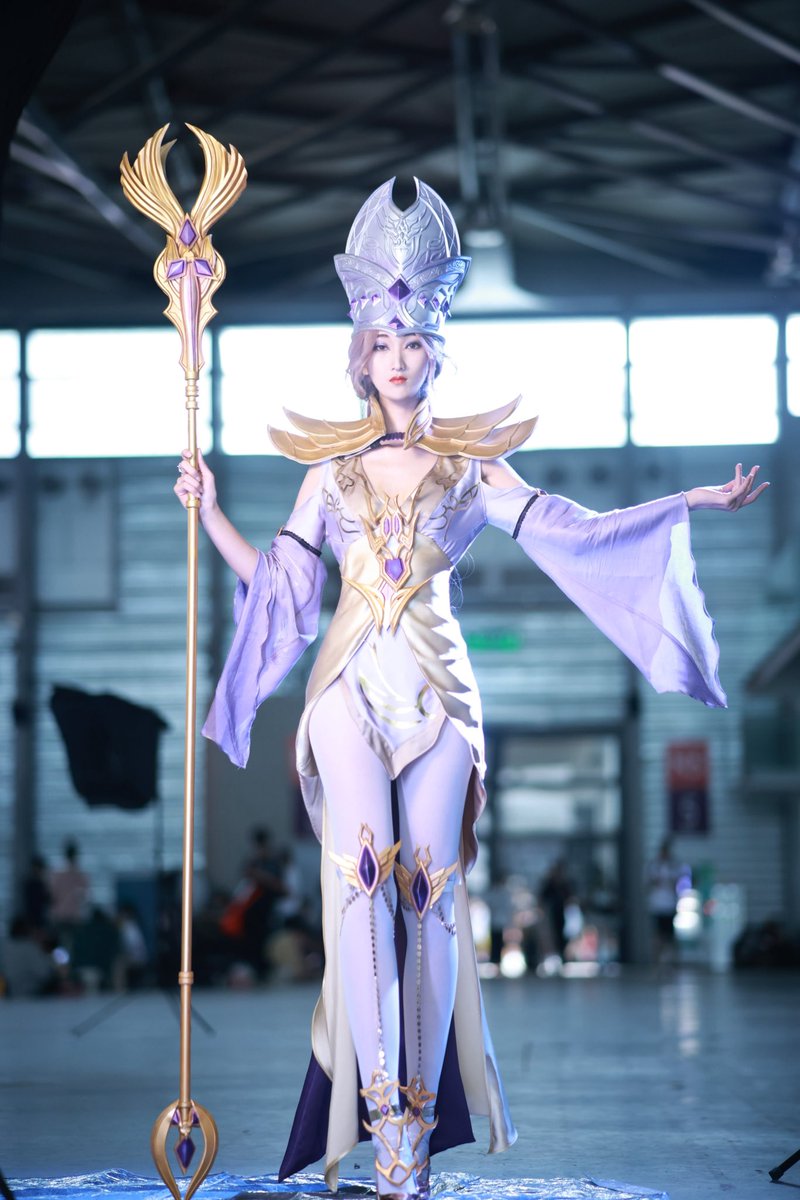 yexue0104's tweet photo. 阻挡者，杀无赦！
#cosplay #比比东 #斗罗大陆 #腾讯 #ChinaJoy #cosplayers https://t.co/j2gwd0puvr https://t.co/BC4Eioenby