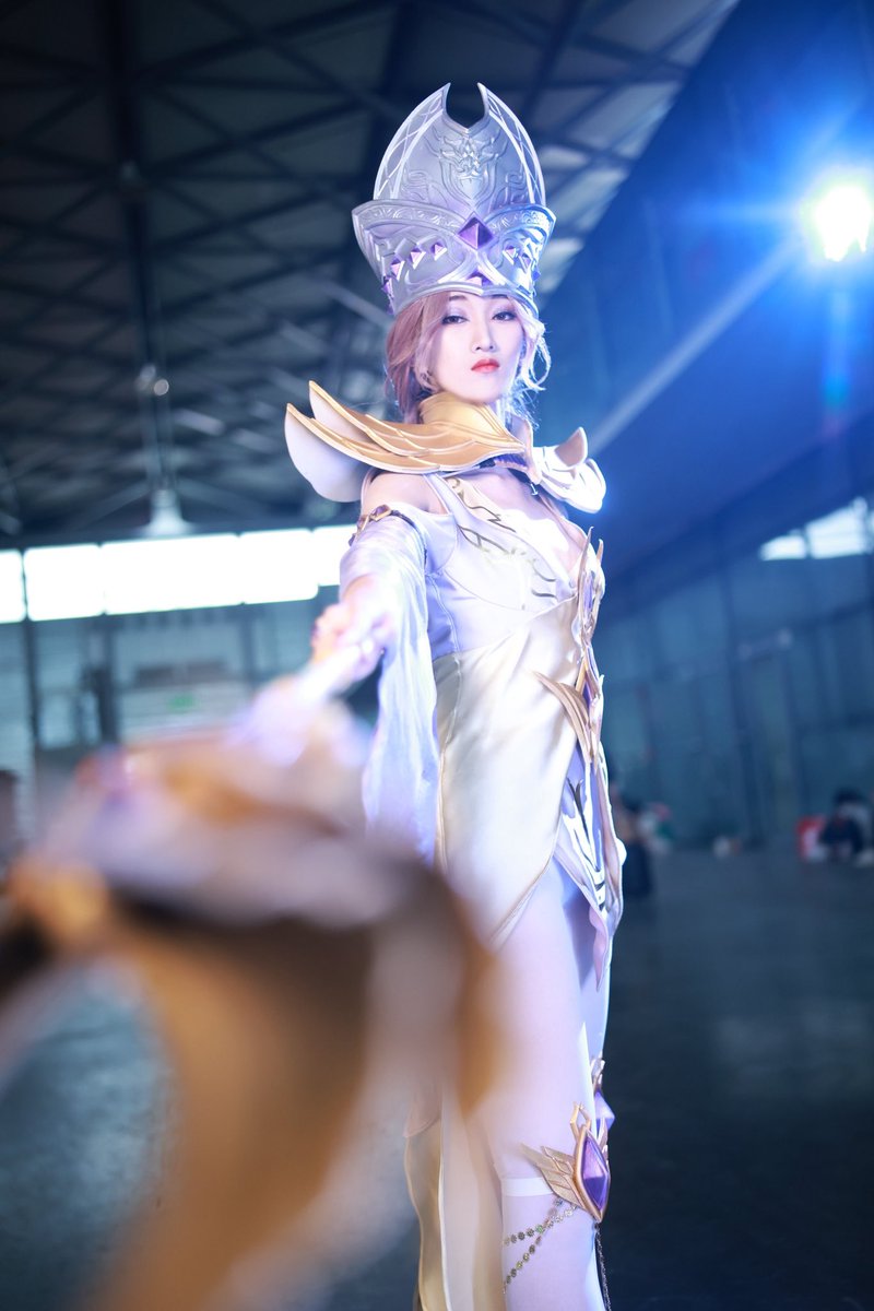 yexue0104's tweet photo. 阻挡者，杀无赦！
#cosplay #比比东 #斗罗大陆 #腾讯 #ChinaJoy #cosplayers https://t.co/j2gwd0puvr https://t.co/BC4Eioenby