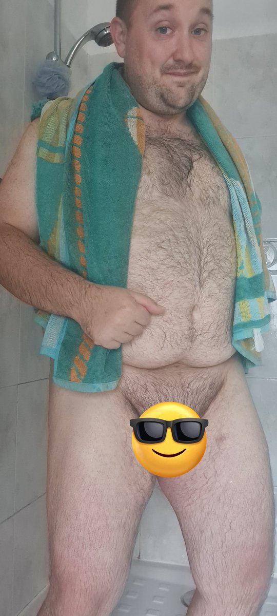YaZIOL's tweet photo. Je crois que je me suis trompé de protection... c'est les tétons qu'il faut montrer 😂 #SundayNude
Gros bisous mes pious pious et allez les bleus 😘❤️
I think I used the wrong protection... it's the nipples that need to be shown 😂 #SundayNude
Kiss and love my pious pious 😘❤️ https://t.co/jcPXmUKxxx