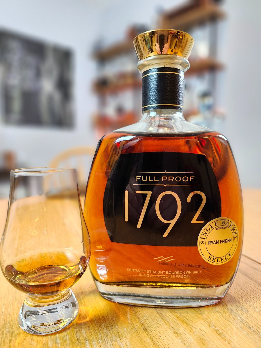 Rabbit Hole Heigold &amp; 1792 Full Proof. Some tasty high rye bourbons to cristen the new whisky Nook! #rabbithole #1792 #whiskyneighbour youtu.be/dDYzs8VzeXk?si…