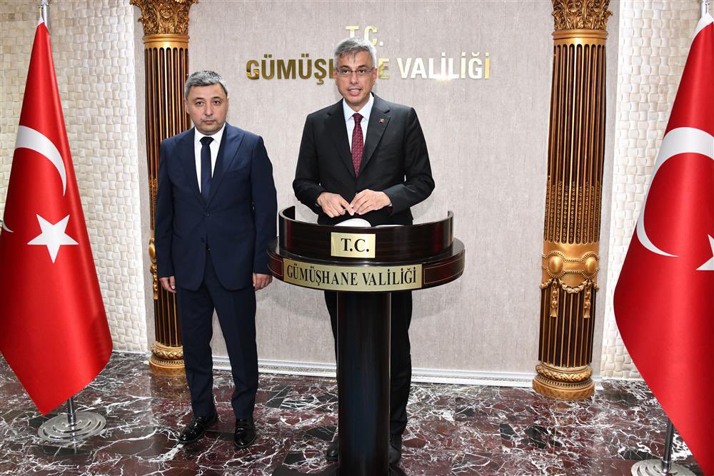 Sağlık Bakanımız Sayın Prof. Dr. Kemal MEMİŞOĞLU ve beraberindeki heyet ile birlikte Trabzon, Gümüşhane ve Bayburt illerimizi ziyaret ederek sağlık yatırımlarımızı inceleyip, planlanan yatırımlarımıza dair istişare ve değerlendirmelerde bulunduk.