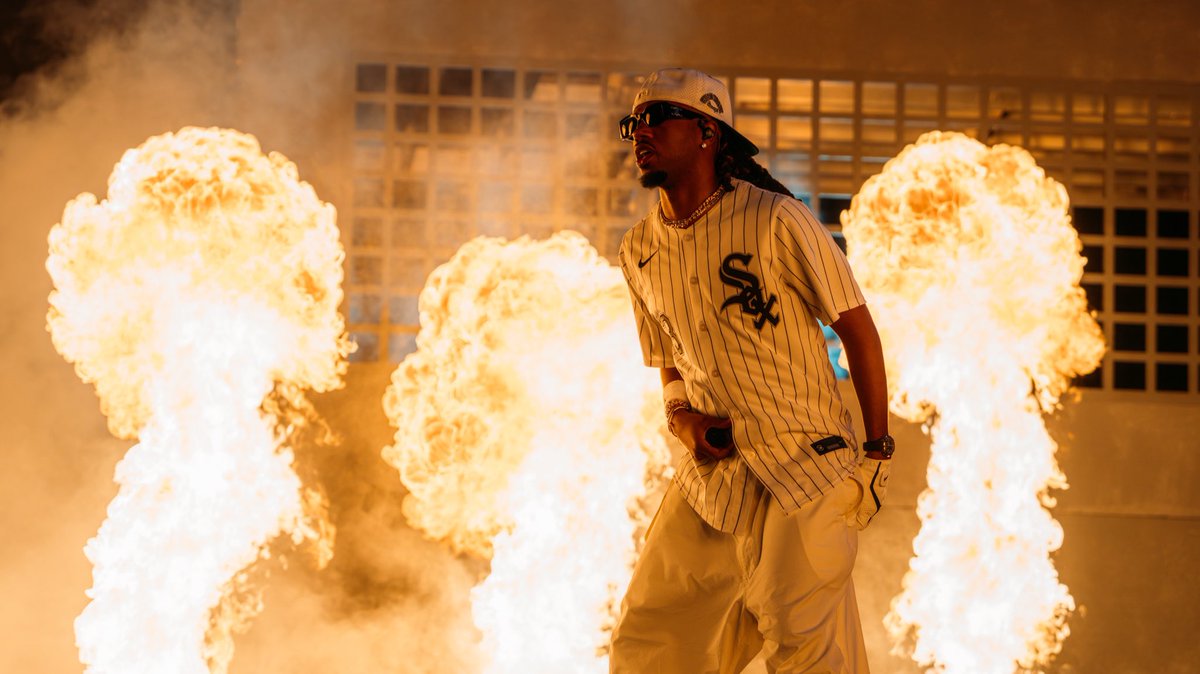 whitesox's tweet photo. Lolla was Boomin last night

📸: Greg Noire https://t.co/D72MRlnLZK