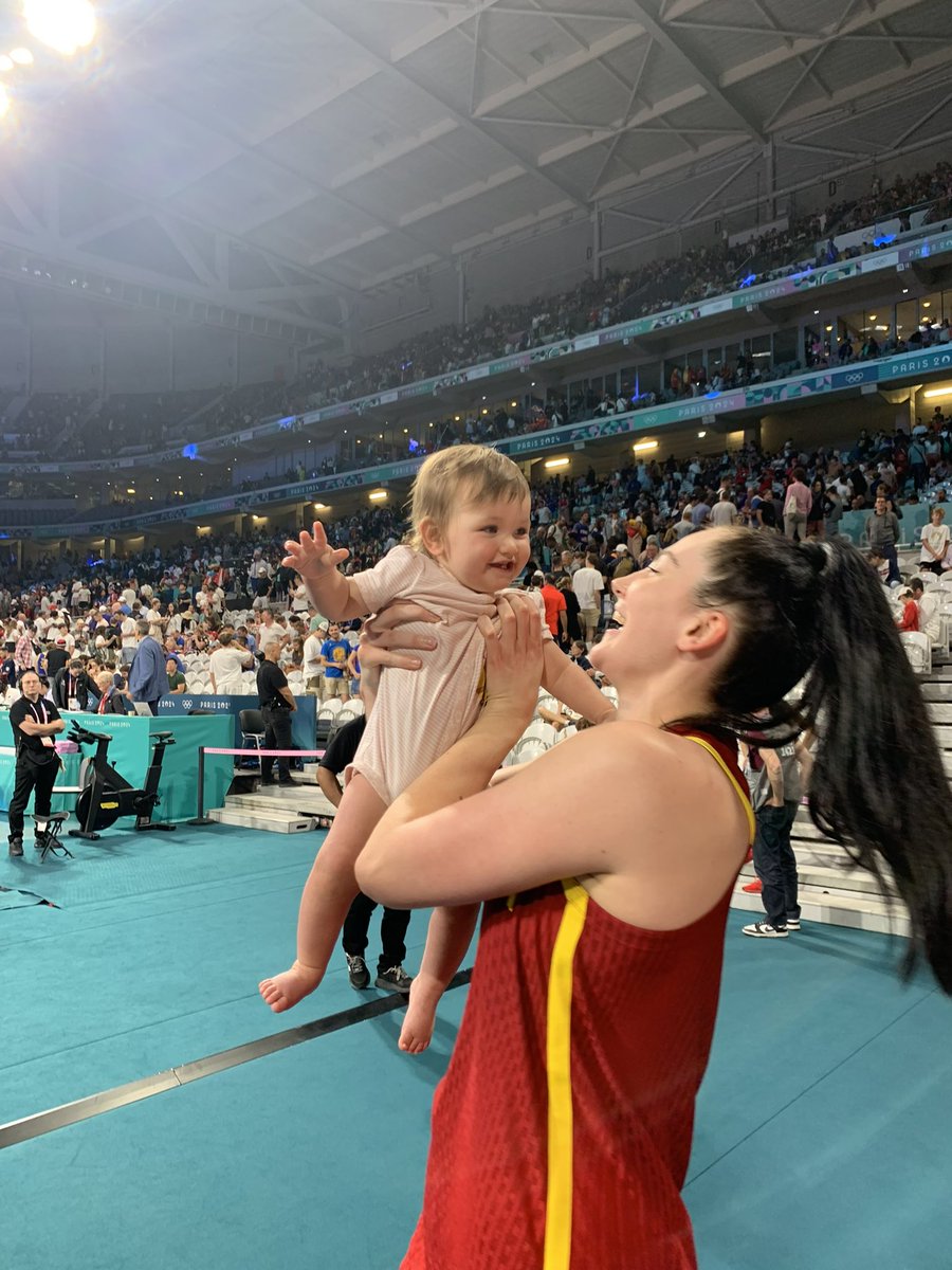 Megan Gustafson tweet media