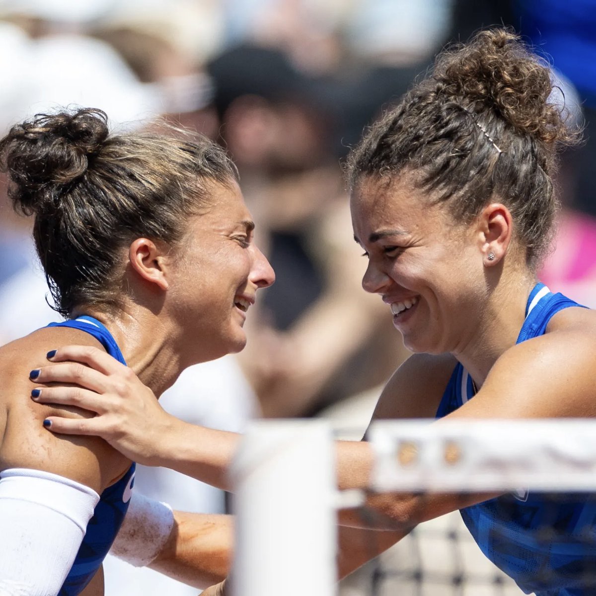 È OROOO! Jasmine Paolini e Sara Errani fanno la storia: è il primo oro per l’Italia nella storia del tennis 🥹🇮🇹 #GiochiOlimpici