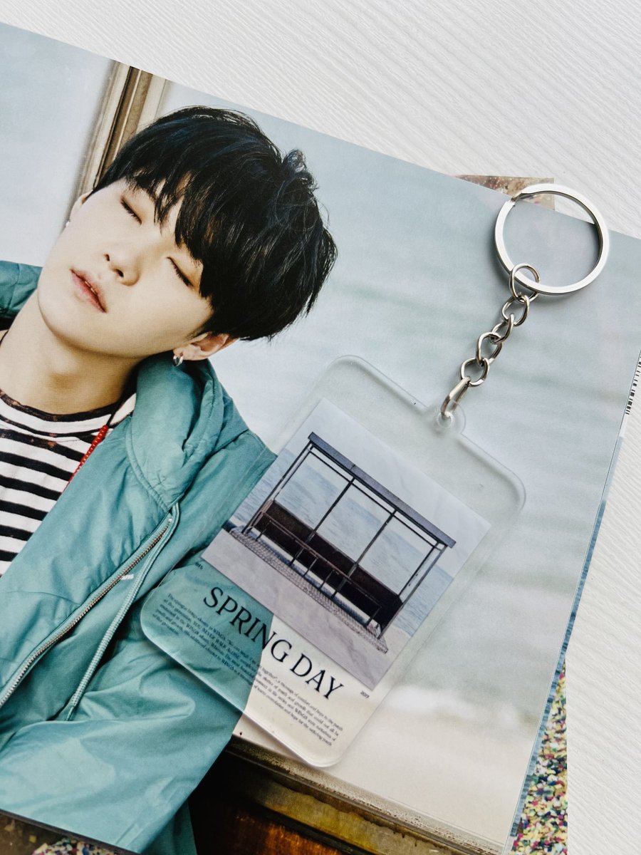 Bizi takip eden ve bu tweeti retweetleyip iki arkadaşını etiketleyen bir kişiye young forever ve spring day anahtarlık hediye edeceğiz 💜

Açıklanma tarihi: 14 Ağustos