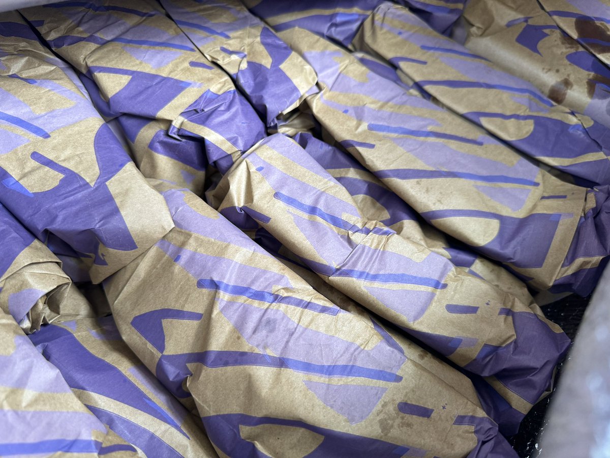 Cheesy black bean burrito &amp; Fries!

Thanks to Taco Bell at Sixfields for providing the hot meals this evening. 

The meals were served by volunteers from <a href="/sccycnhampton/">SCCYC</a> . 

#GiveBack #zeroemmissions #Northampton #NorthantsTogether #Northantshour #helpthehomeless