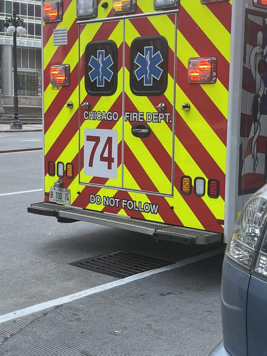 mcdermottkc_'s tweet photo. Always draws a smile when I see this on the back of a Chicago ambulance !
#donotfollow https://t.co/VeYLBoPrl9
