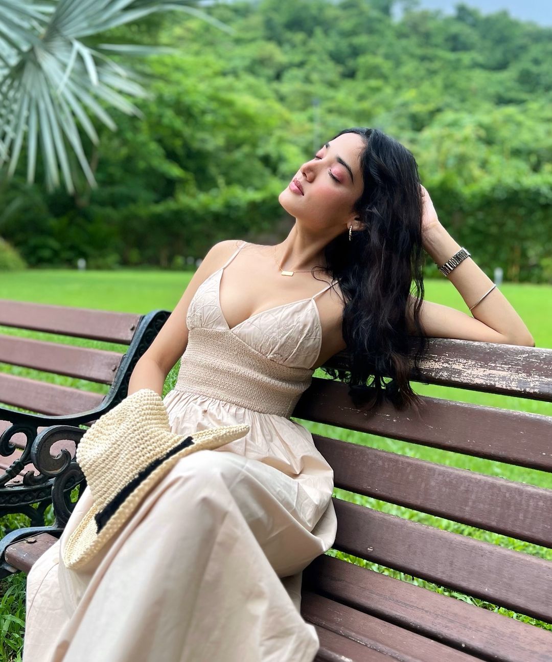 GUJ72c6a8AA2kDp?format=jpg&name=large