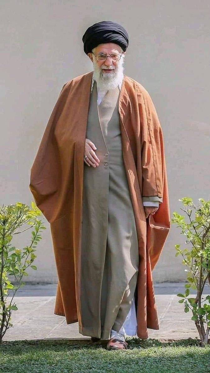 31lii3's tweet photo. مليار مسلم سني ينتظرون ثأر الشيعة
لقائد سني ..

 الحمد لله على نعمة علي بن أبي طالب عليه السلام. ونعمة التشيع
#جنوب_لبنان 
#اسماعيل_هنية 
#اليمن 
#الرد_آت https://t.co/PxSLPcJKoy