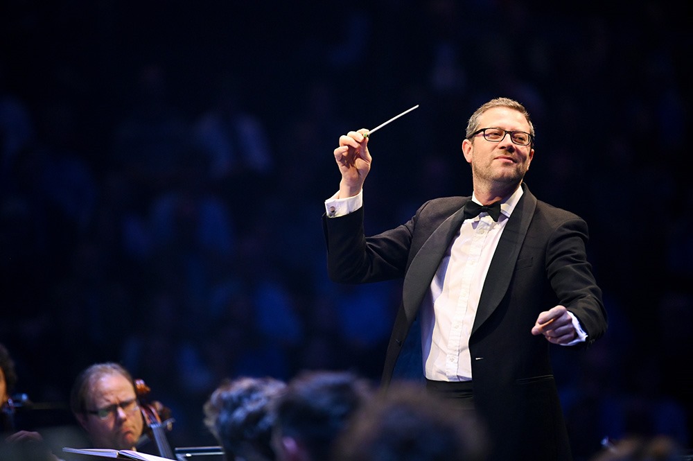 SinfoniaOfLondn's tweet photo. Take your seats at the @RoyalAlbertHall for our concert at the @BBCProms tonight! 

The programme will be kicking off shortly, but don’t worry if you didn’t manage to get a ticket – you can catch the whole concert on @BBCRadio3 or BBC Four this evening. https://t.co/pO2C7j5MFA