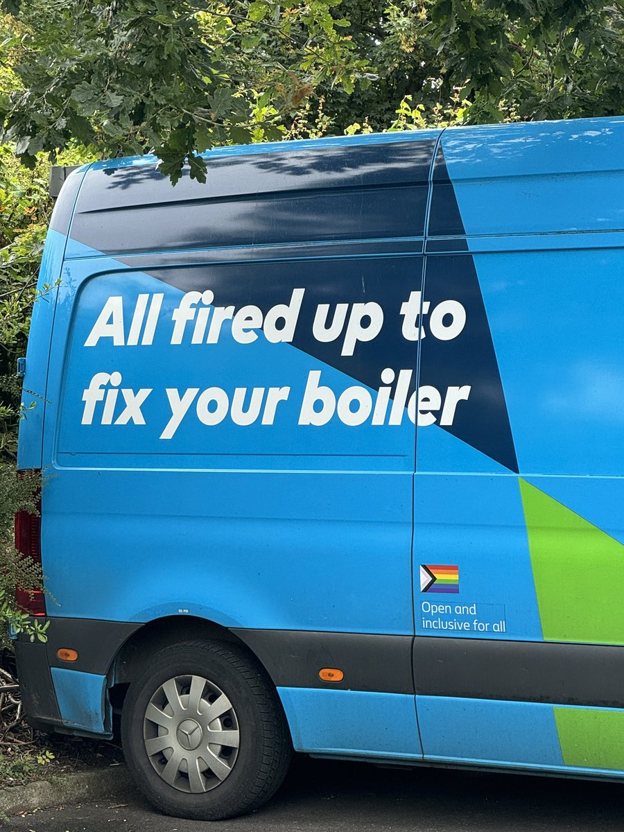 HeyItsMarkH's tweet image. New Saturdays Remix sounds a bit shit