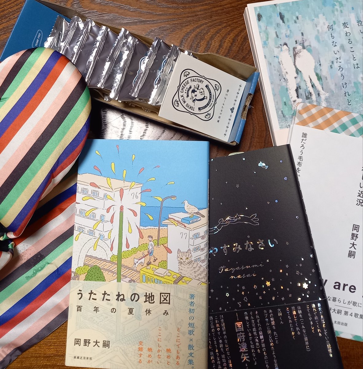 パク·ジュンさんと岡野大嗣さんのトークイベントにご招待いただきました。コロナを経てようやく詩人にお目にかかれました。クオンの伊藤さんにもちゃんとお礼が言えてほっとしました。左端のセクトンはパク·ジュンさんにいただいたもの。かわいい。今日はご褒美のような一日でした。