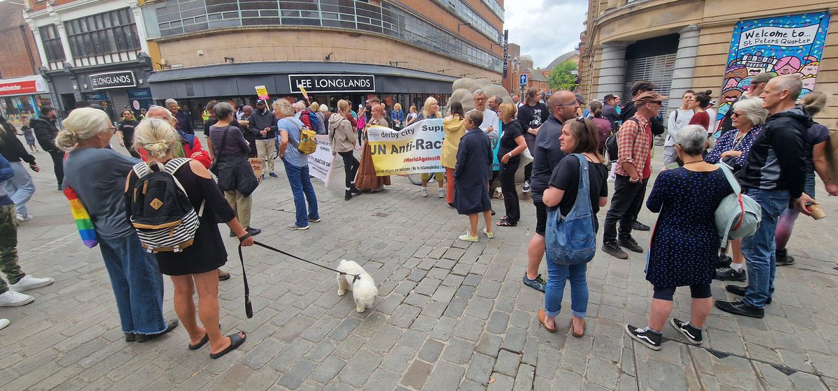 Sometimes feels like we are back in the 70s

No to racism #derbycity