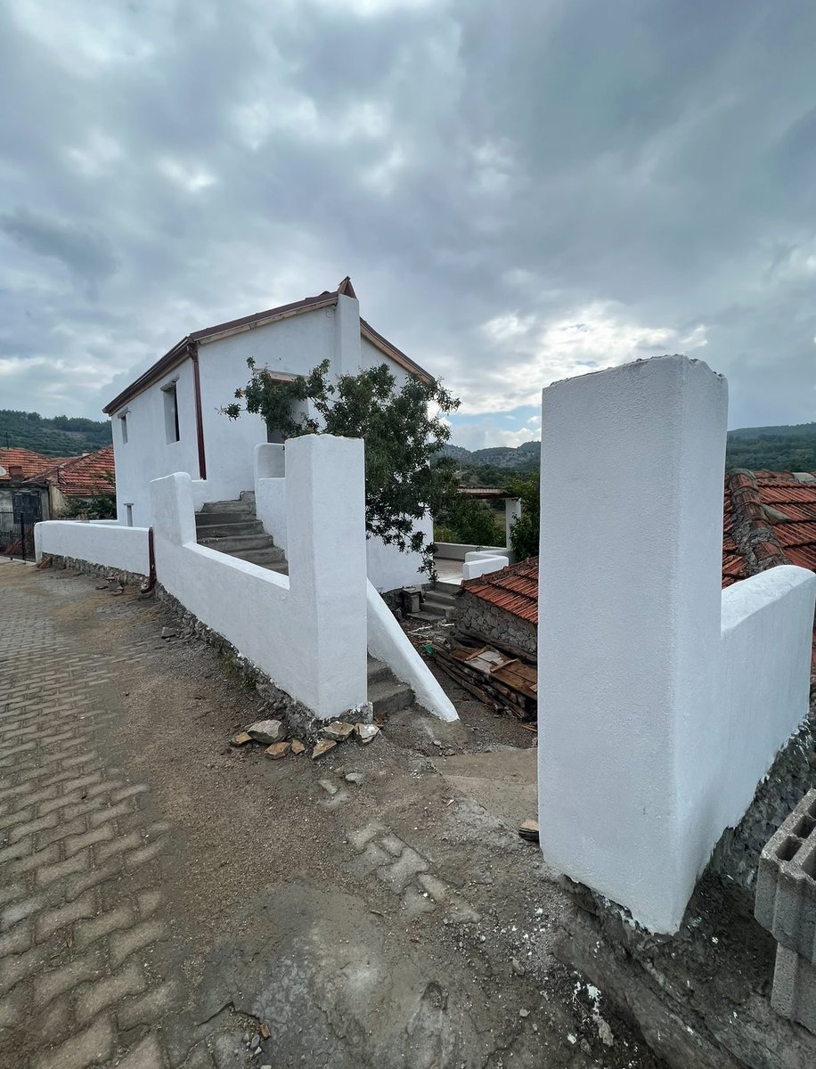 ❇️Eğer bütçeniz varsa Milas ilçesinin özellikle aşağıda belirttiğim köyler ve mahalleler önümüzdeki yıllarda çok daha primlenecek. 

Hem doğası hem de bulunduğu lokasyon ile büyük fırsatlar var.

⭕️Milas İlçesinin Örene giden istikamette yer alan,ASLANYAKA,ÇAMKÖY VE ULAŞ