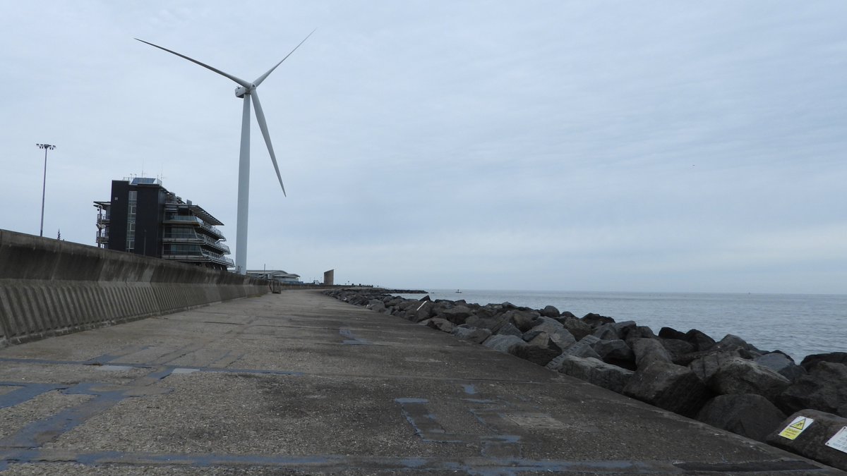 seuneke's tweet photo. My walk this morning to Ness Point Lowestoft .
#Nesspoint
#Lowestoft https://t.co/vSkTtGApbr