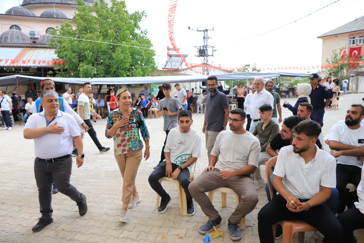 akseki_akparti's tweet photo. İlçe Başkanımız Halis Gündoğdu, AK Parti Antalya Milletvekilimiz Tuba Vural Çokal, Belediye Meclis Üyelerimiz ve Yönetim Kurulu Üyelerimiz ile birlikte #Ceceler Mahallemizde düzenlenen Kervan Günleri Şenliğine katıldılar. https://t.co/ger8JE2vkC