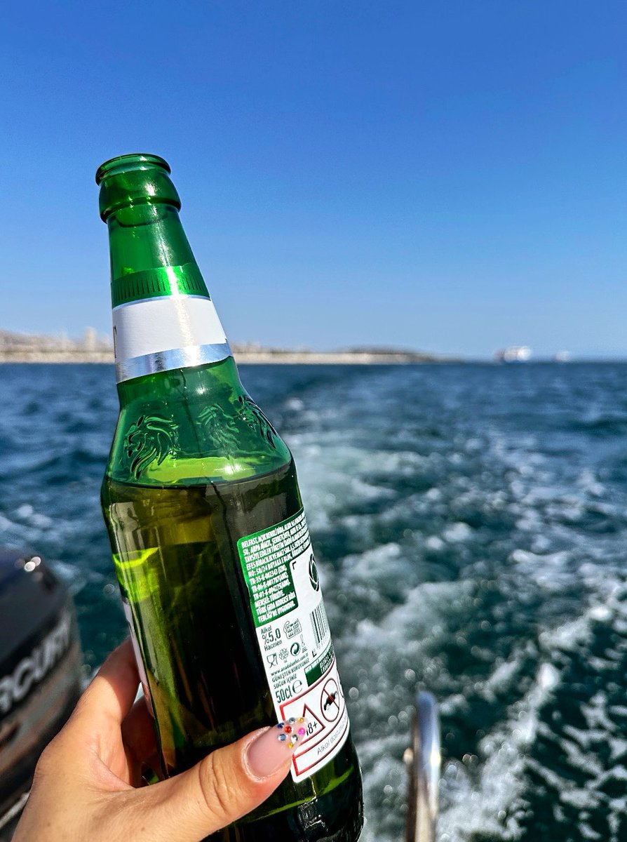 DNZ_QUEEN's tweet photo. Pazar gibi pazar..🍻 https://t.co/xFfgzzPrKS