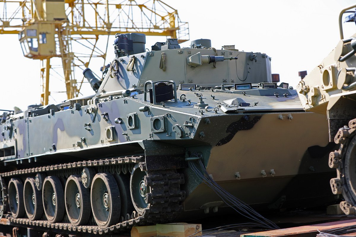 Rhaescuporis's tweet photo. A new batch of BMP-3 and BMD-4M was sent recently from KMZ. The announcement was dedicated to the VDV-day. Agains looks like a company-size set of BMP-3  (31 pieces) and unclear number of BMD-4M, probably less then 10 vehicles
https://t.co/RAvkhh7m97 https://t.co/gc4JbvrgrB