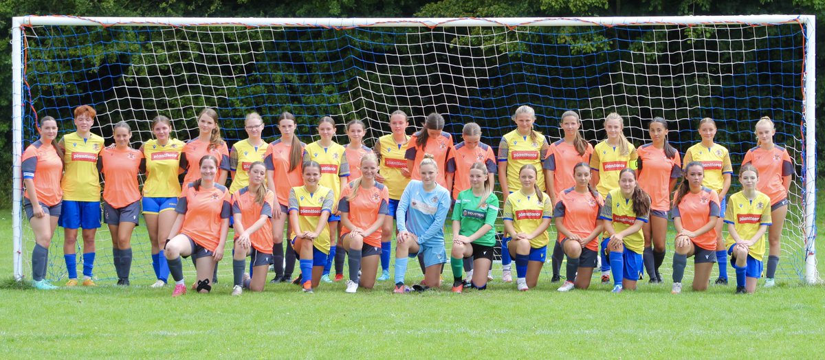 btuwomenfc's tweet photo. Nice runout for our talented U15s & U16s in their in-house game this morning.
The future is most certainly bright! 🙌🏼
#DevelopInspirePerform 💛💙 https://t.co/mvU1iKyJcz