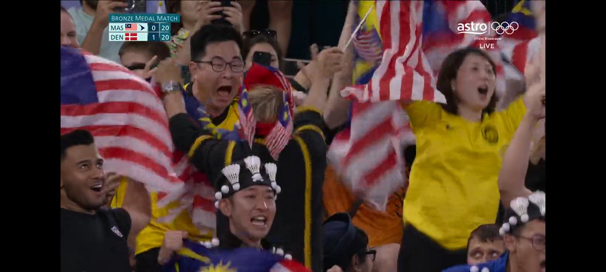 theone_xyz's tweet photo. meeeeee rn https://t.co/cxX5KnNiD9
