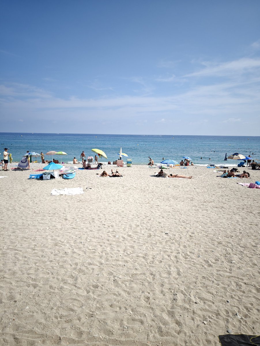 Kimi Huang tweet media