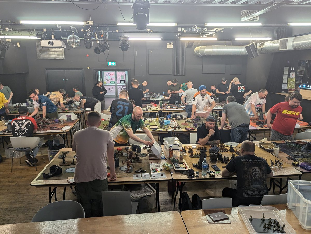 SaltMineGamesNI's tweet image. Final round photo dump.
3 players on 4-0 playing for the win.