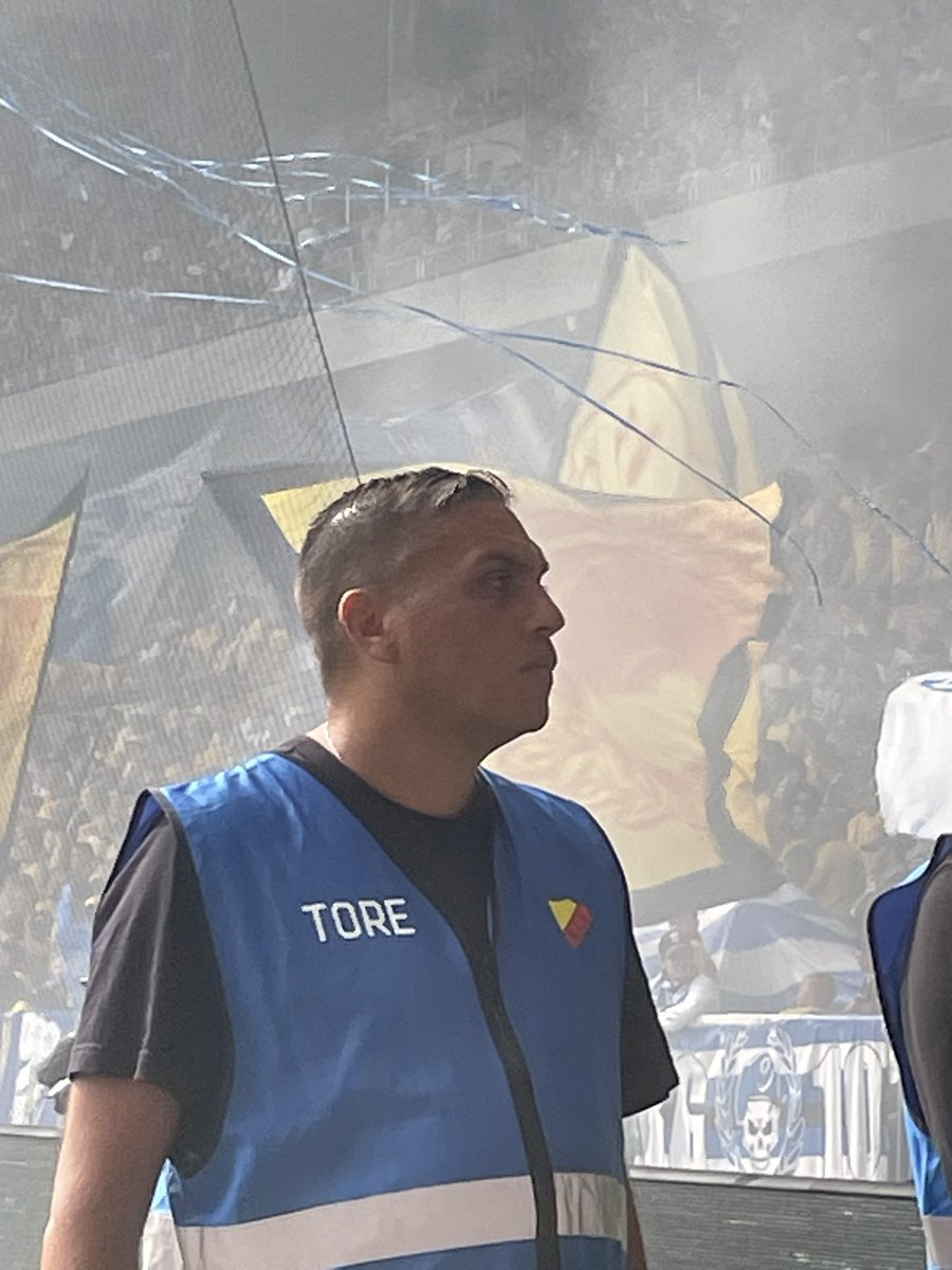 StuartyPhilpott's tweet photo. @Leibratt Alfredo Morelos now working for Djurgåden as a steward ? https://t.co/mX1kUsSqwe